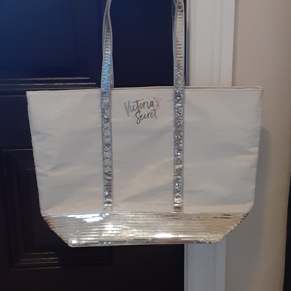 Victoria's secret totes nwot